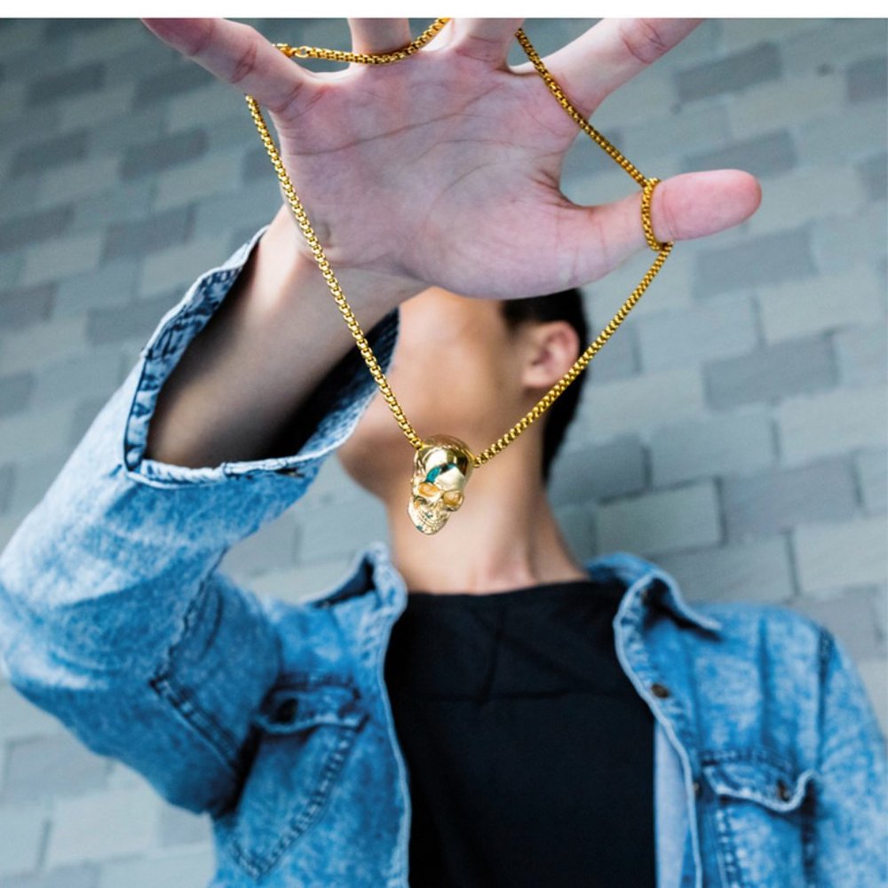 men skull necklace - Picture 2 of 2